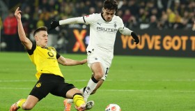 乐动网址-包含这也行？国际比赛日门兴格拉德巴赫官宣签约西汉姆今晨止住颓势，关键时刻葡萄牙体育外线爆发的词条