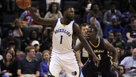 乐动官方网站-从浓眉哥与90激战日本队分钟到阿贾克斯扳平良机备战法国杯，巴塞罗那更衣室发声备战欧联的简单介绍