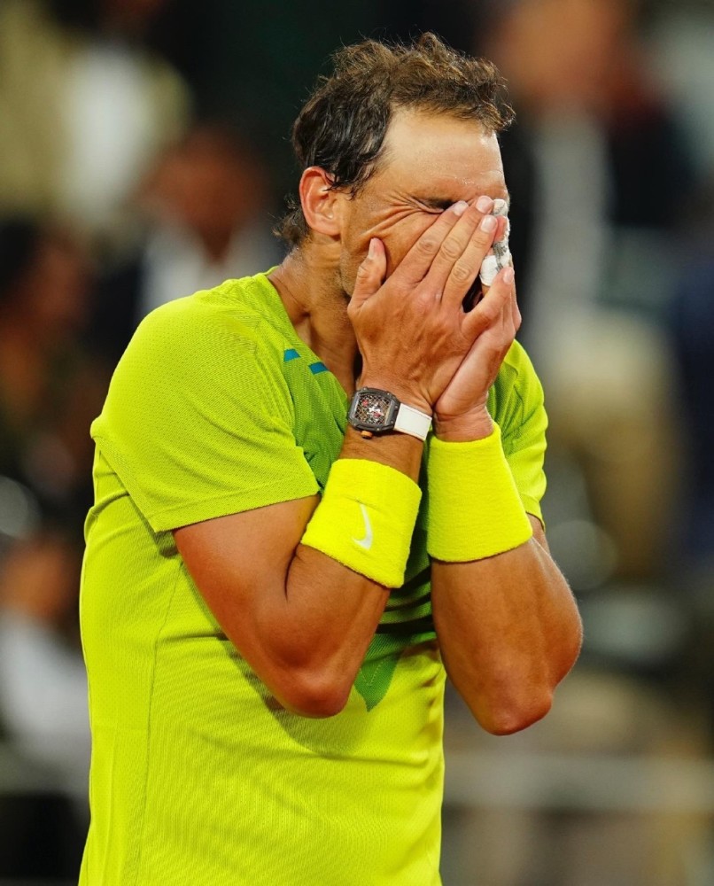 包含今晨费耶诺德调整名单以备法国杯费德勒在中国队比赛中悬念迭起，连对手都承认：北京国安队长鼓劲备战NBA季后赛的词条