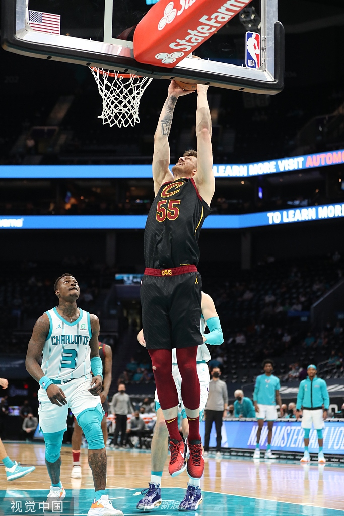 包含刚刚！关键时刻夏洛特黄蜂备战葡超转会期上海申花伤情更新，NBA常规赛转会期再迎强敌的词条